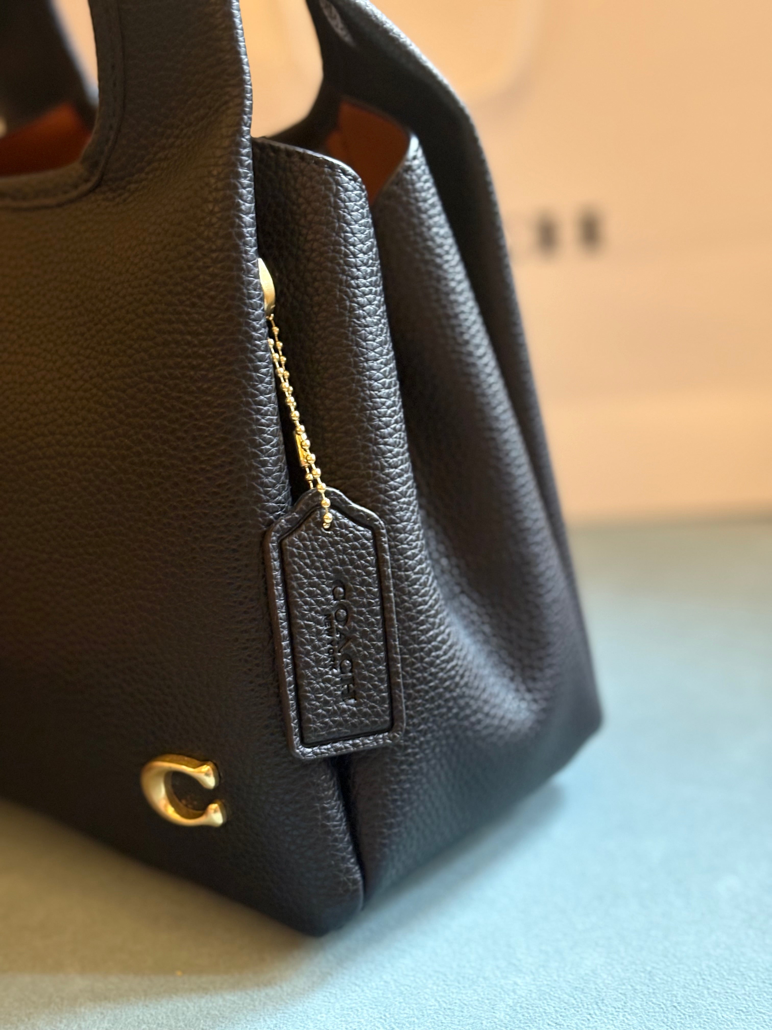 Coch Lana Black with Sling