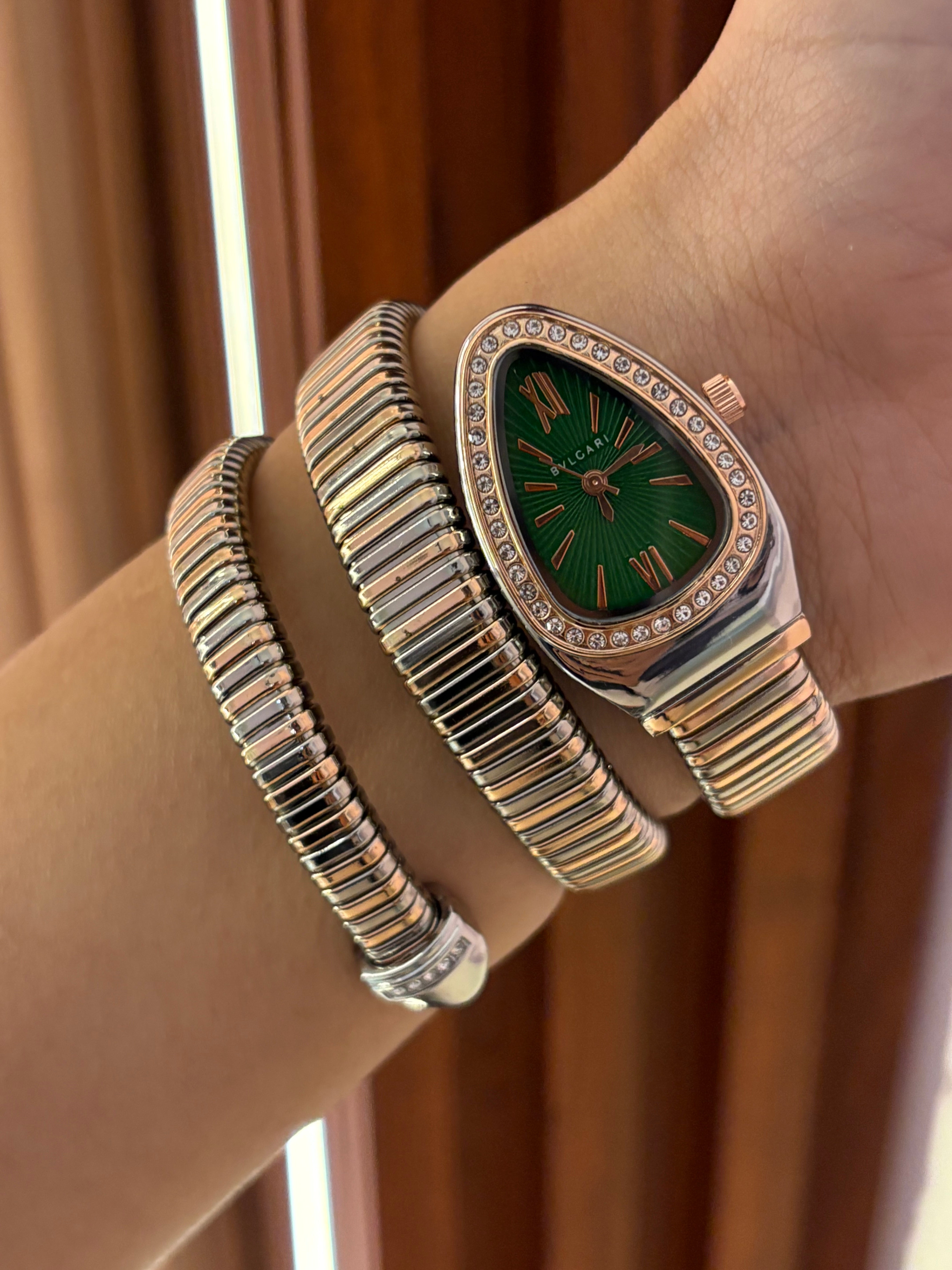Trending Spiral Watch ( green dial )