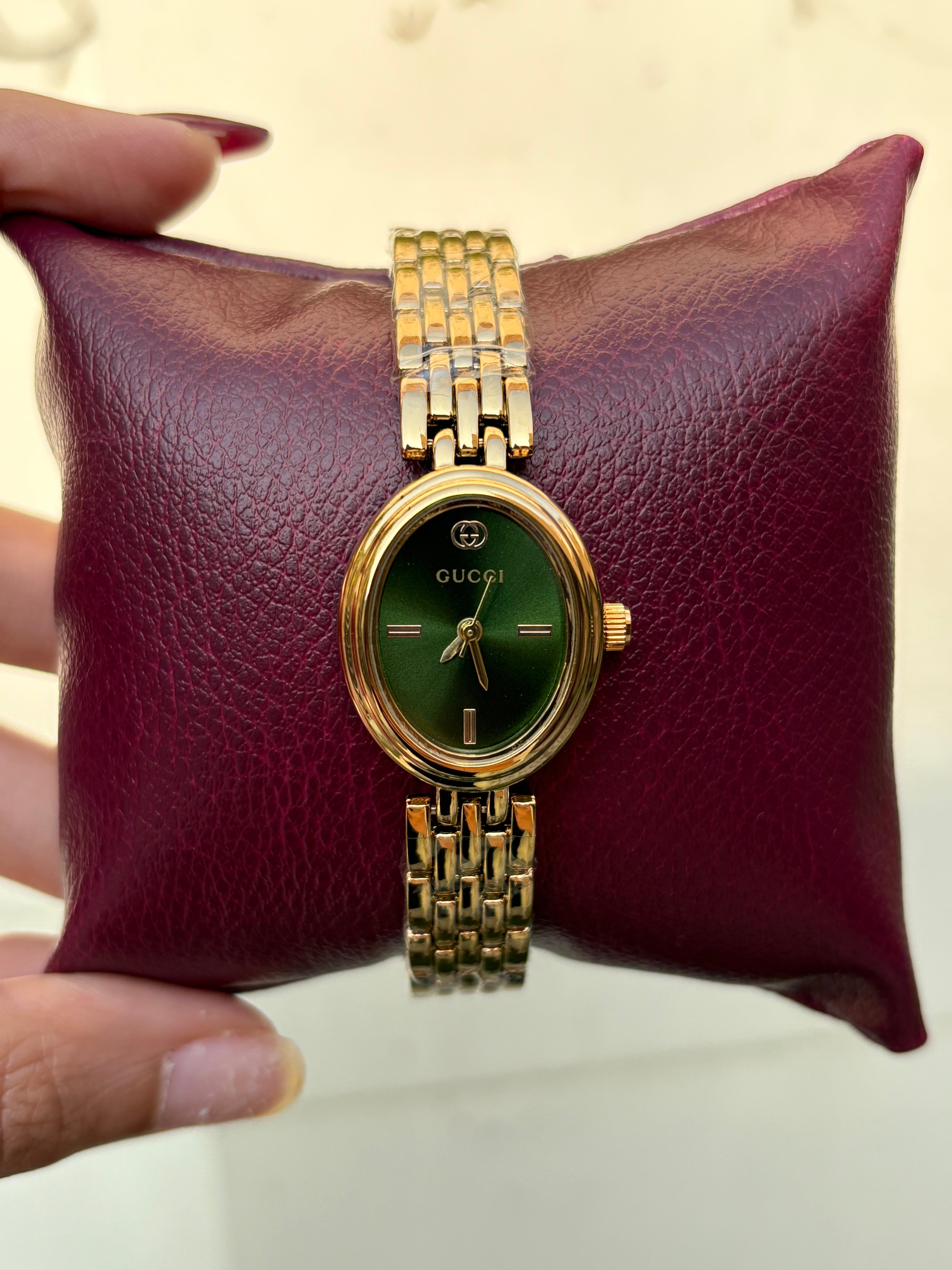 Perle Vintage Watch