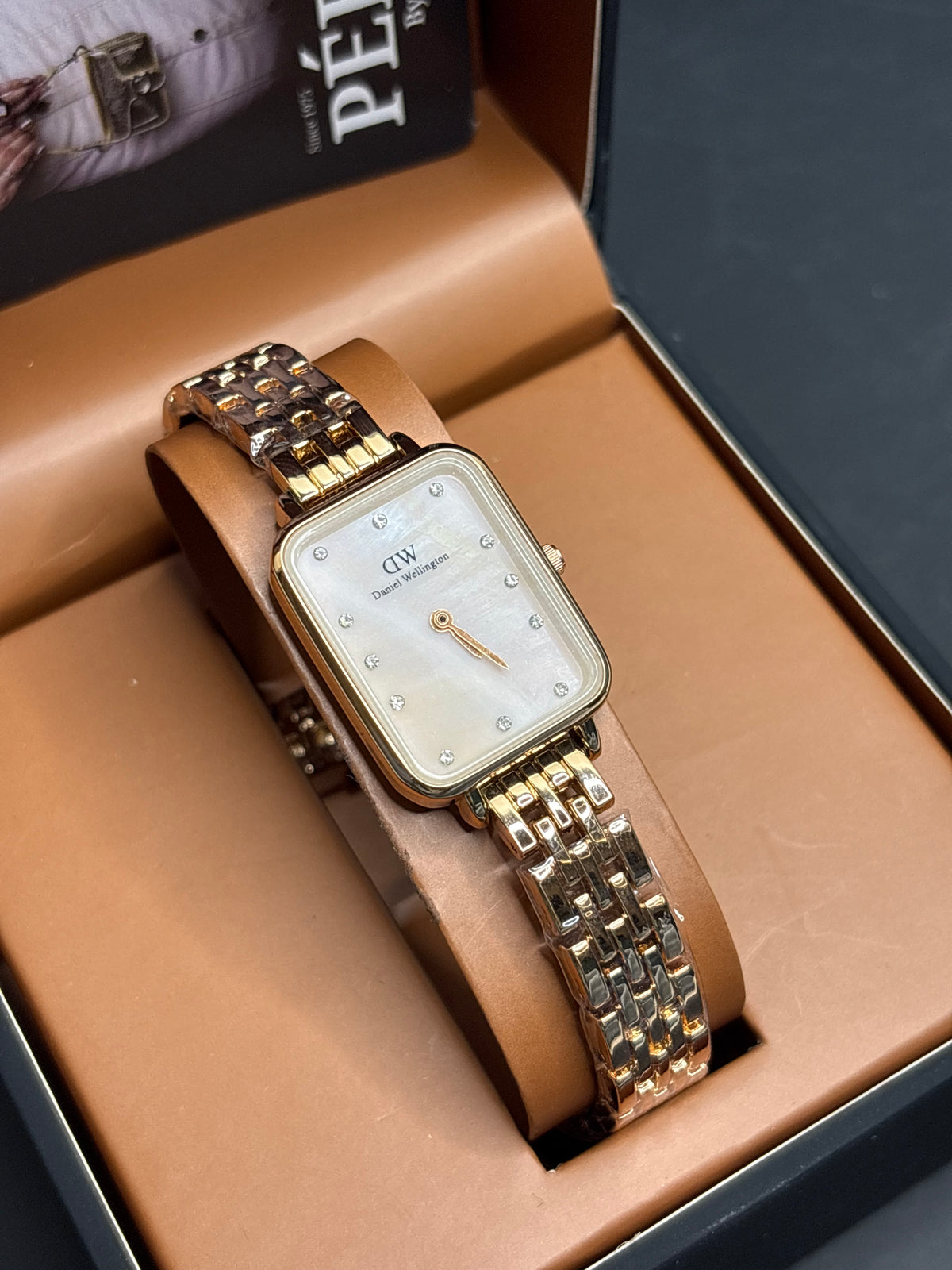 DW001- white