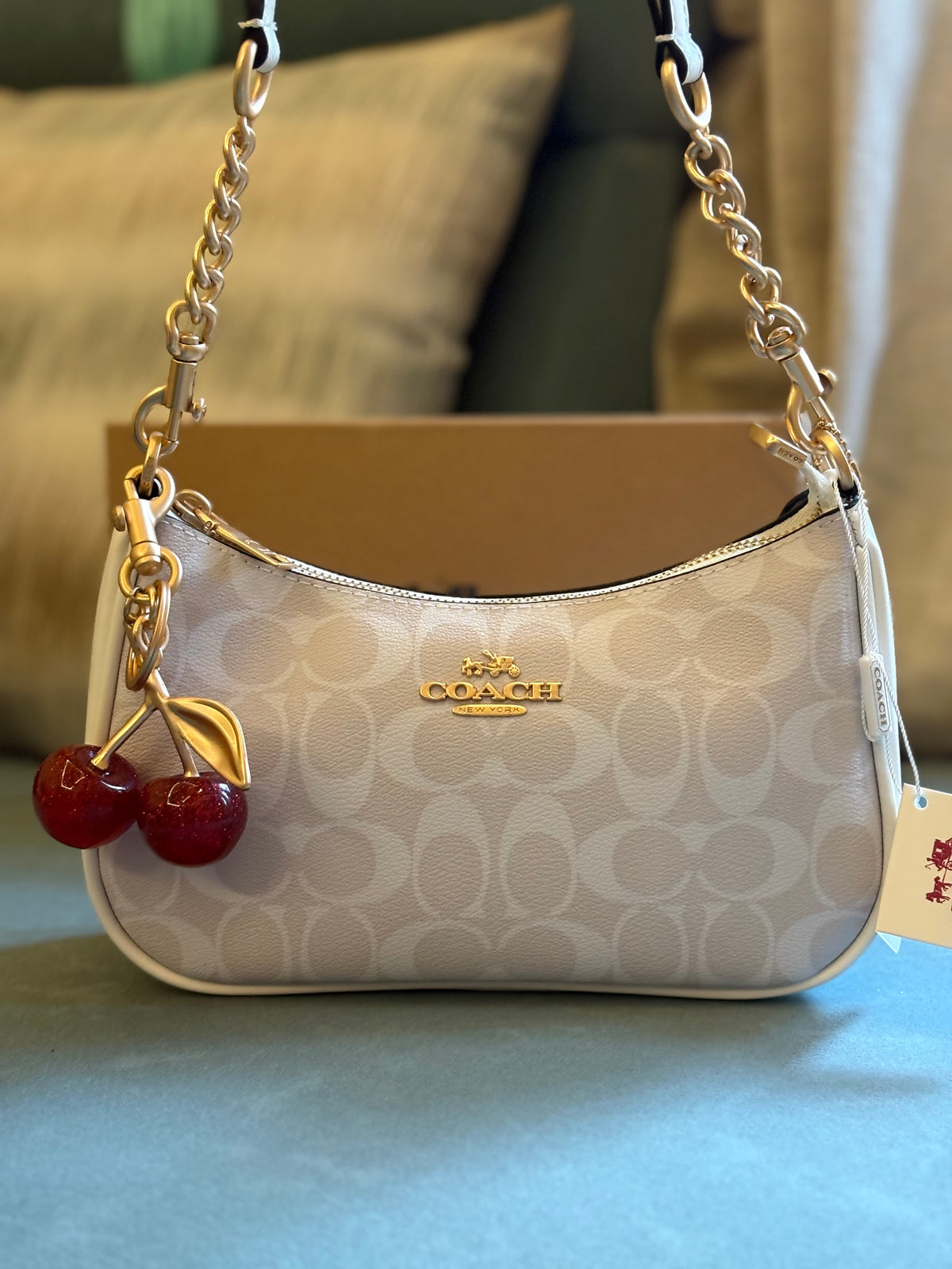 Snow white Teri Bag