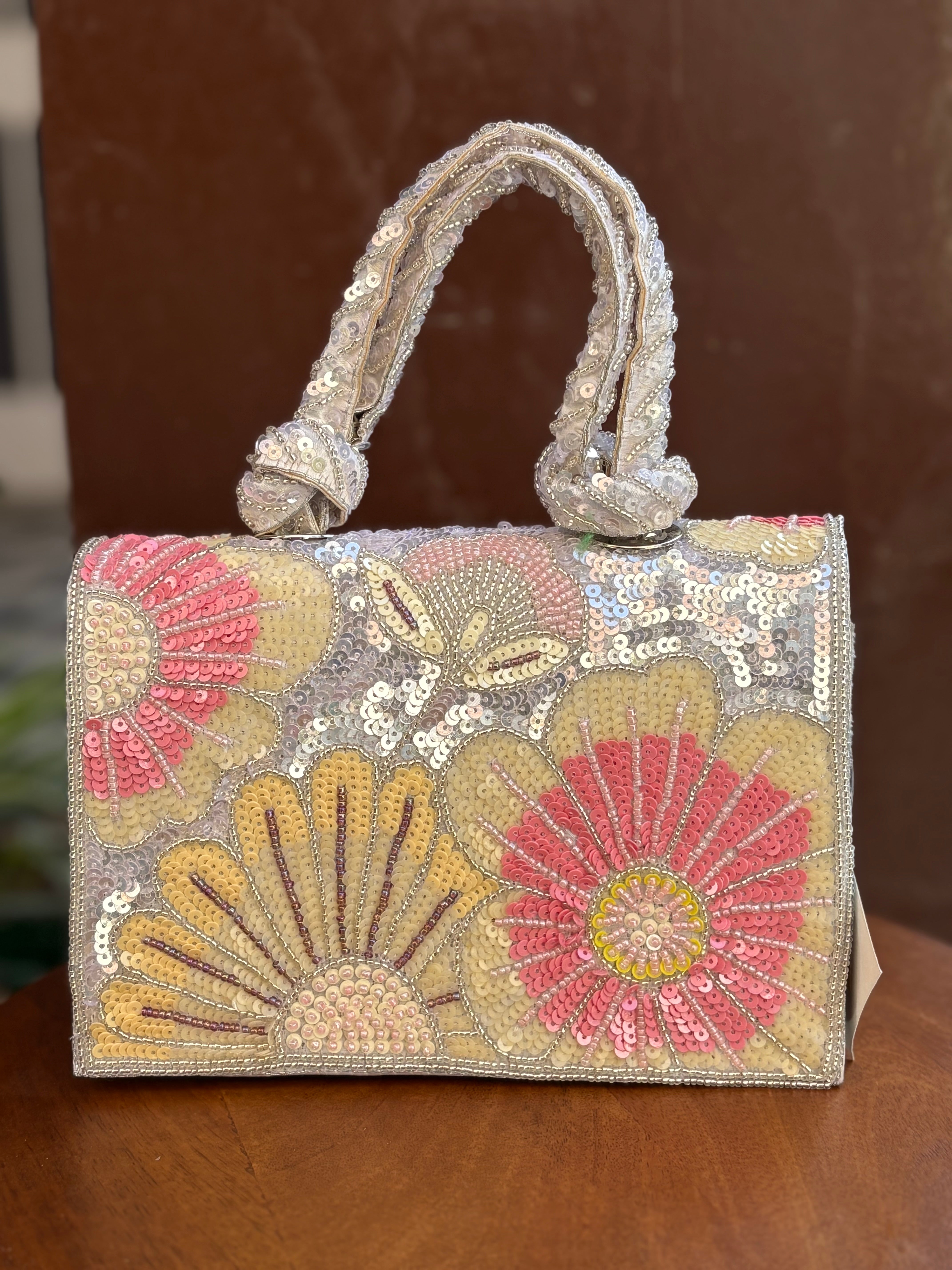 Guldasta bag potli