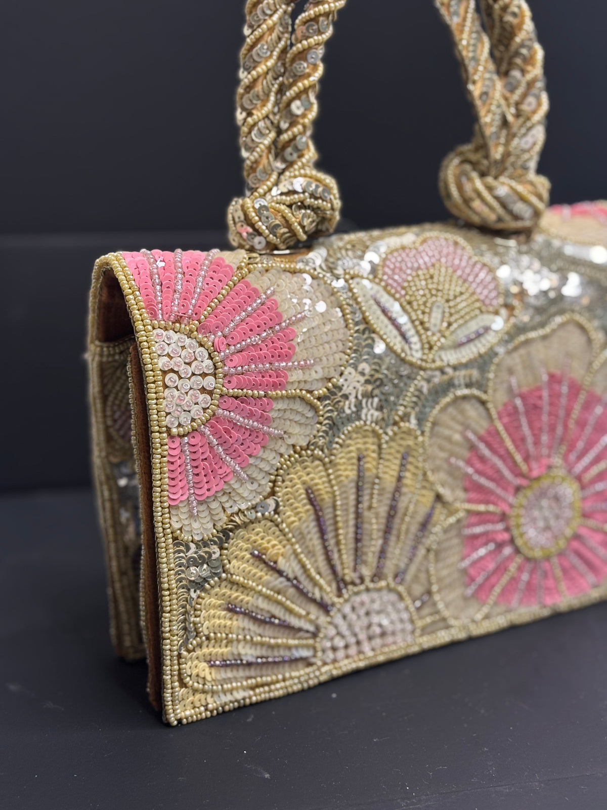 Guldasta bag potli