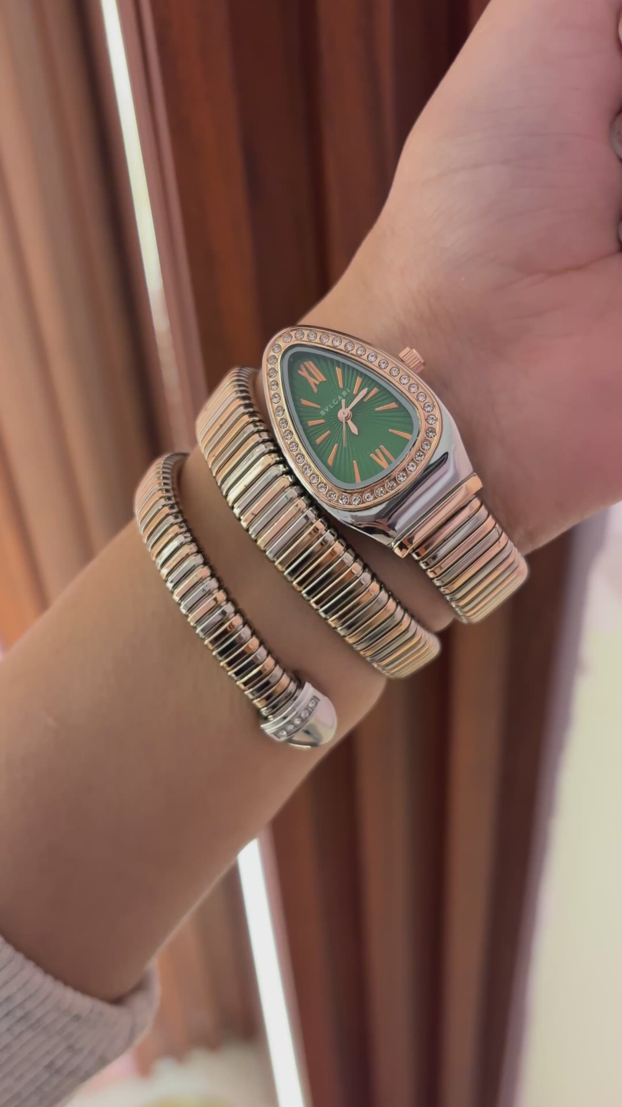Trending Spiral Watch ( green dial )